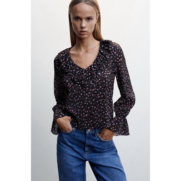 MNG Mango Pleated Floral Blouse Relaxed V-Neck‎ Black Cottage Women Medium - Picture 1 of 11